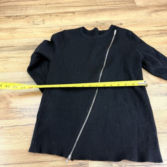 Chicwish black knit sweater with twist in center size S - Picture 7 of 8
